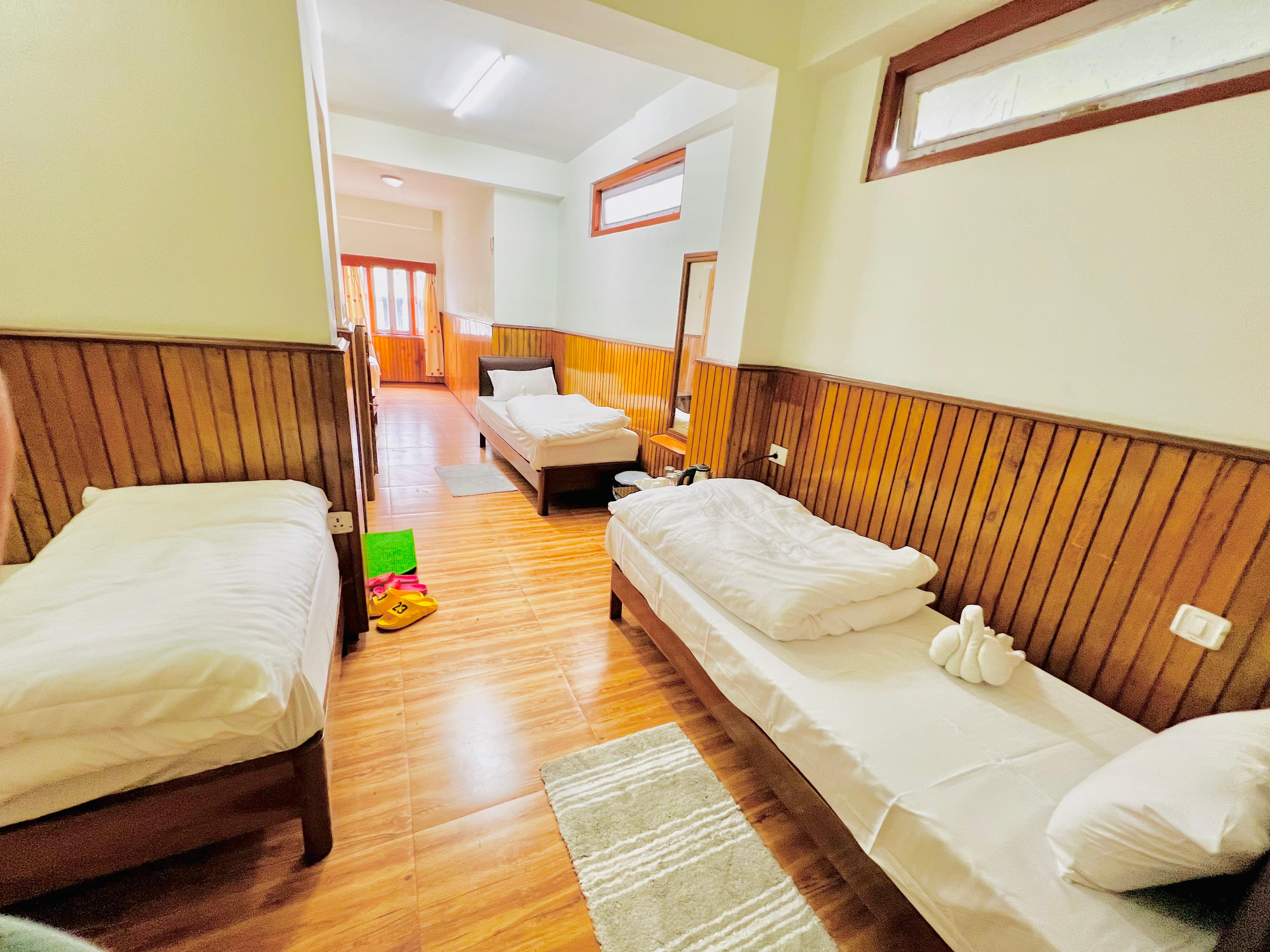 Hotel Tashi Gyal Tsen - Tap to explore photos