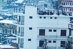 Hotel Deep Dinky Dine, Pauri