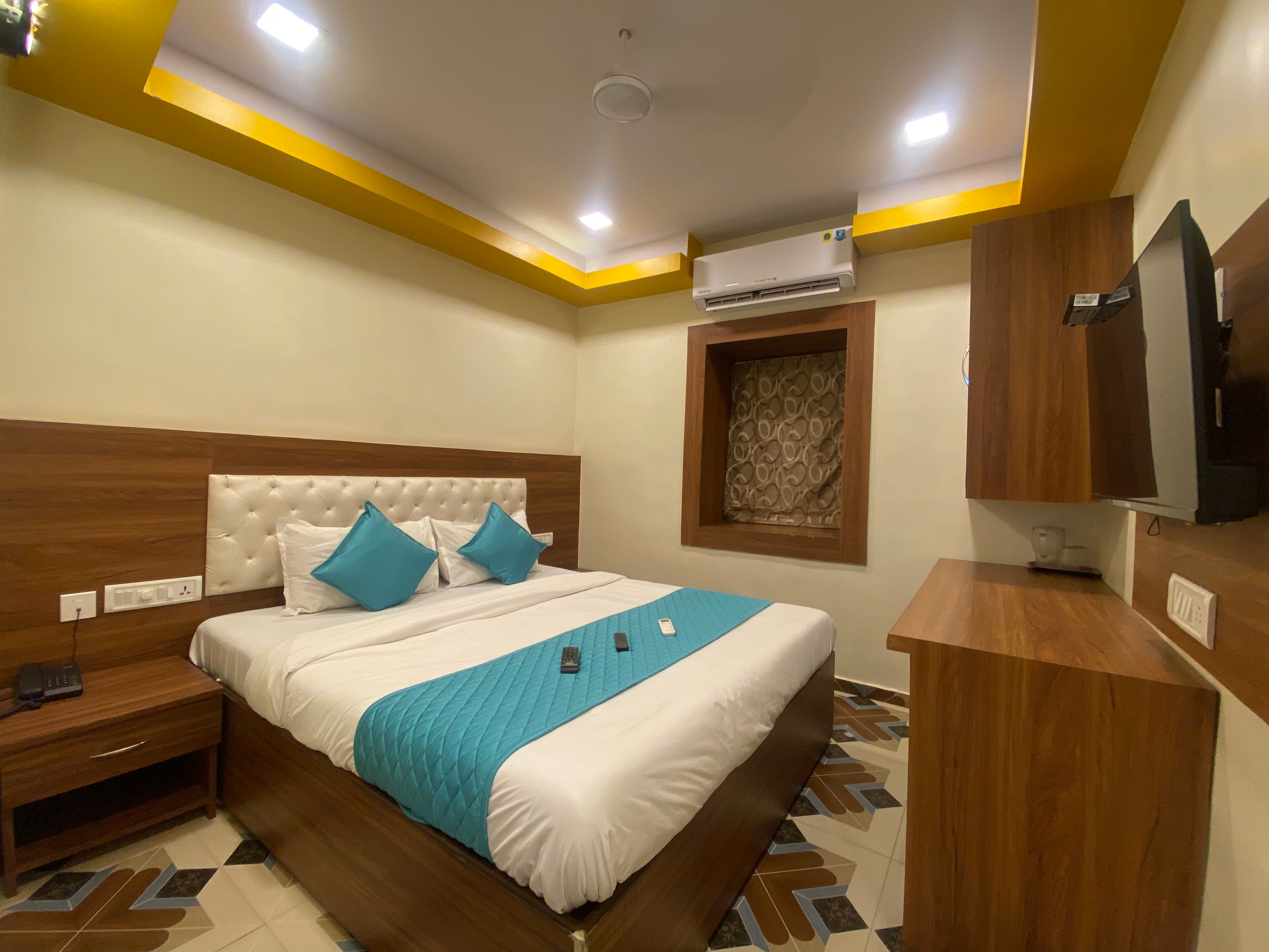 Hotel Jodiya Near CST - Tap to explore photos