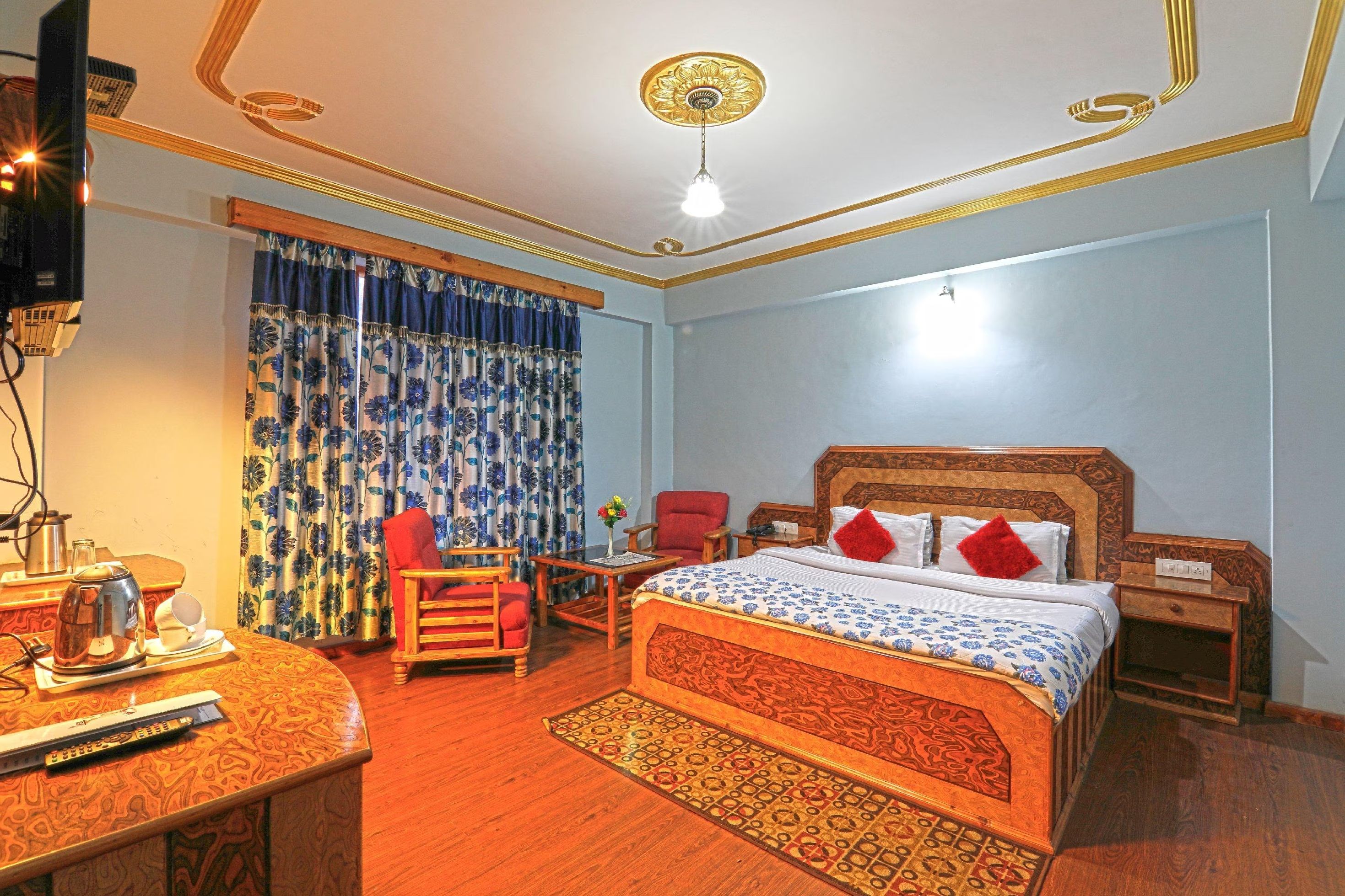 Hotel O Prini Inn - Tap to explore photos