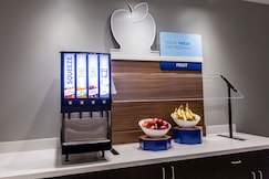 Holiday Inn Express & Suites Welland, an IHG Hotel, تورونتو