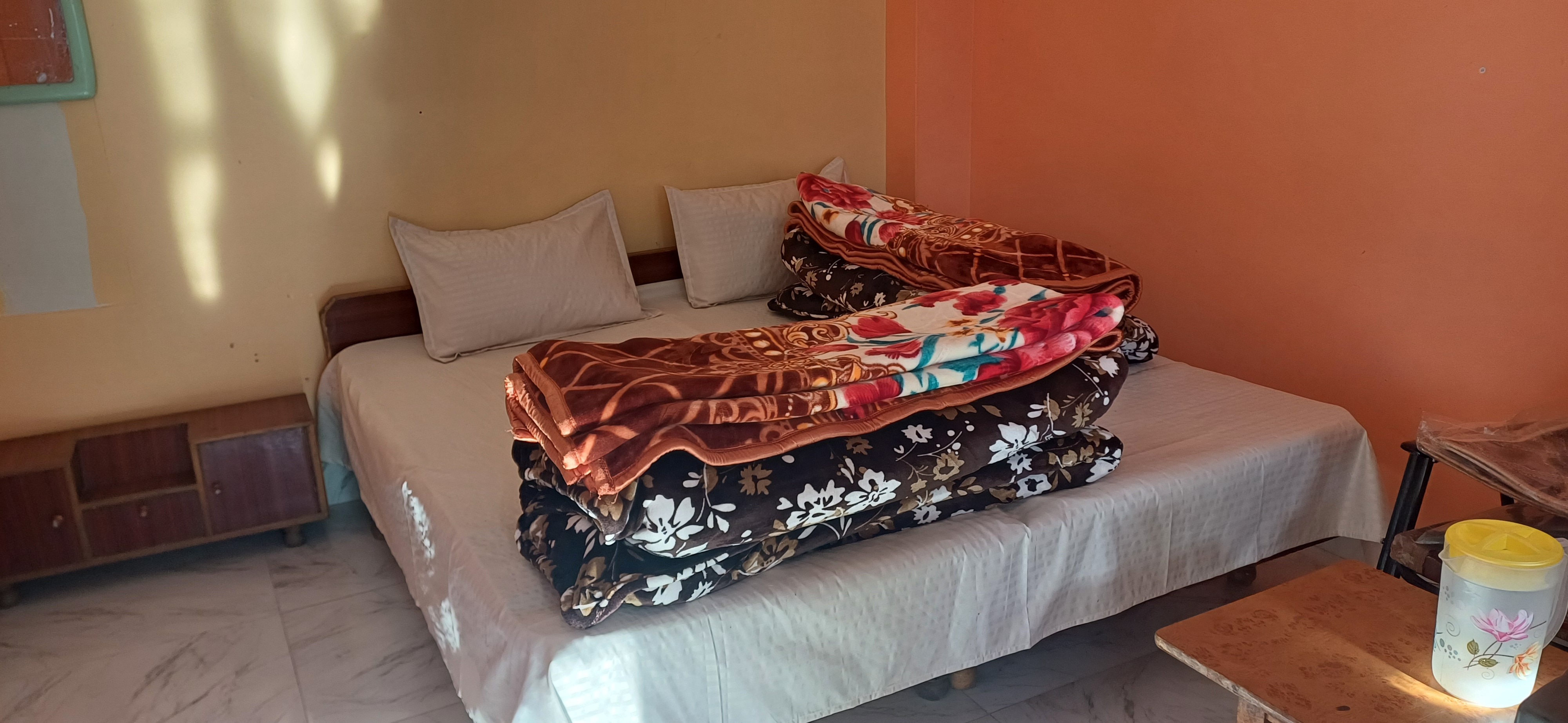 baspa guest house - Tap to explore photos