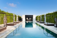 eqUILIBRIA SEMINYAK, Bali