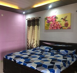 Deluxe Family Room Mountain View