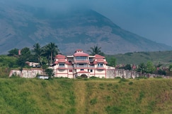 StayVista | Vista Dazzle 6 BHK Villa, Karjat