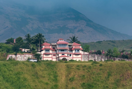StayVista | Vista Dazzle 6 BHK Villa