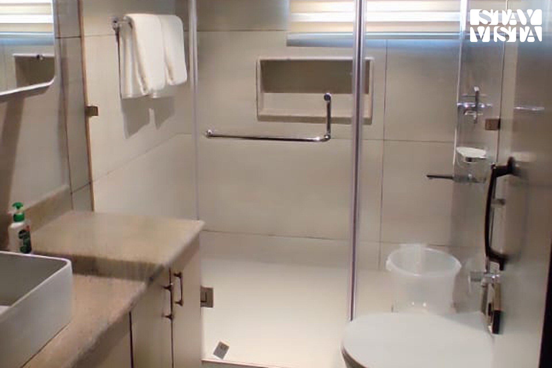 StayVista at Gauhar w/ Indoor Jacuzzi  - Tap to explore photos
