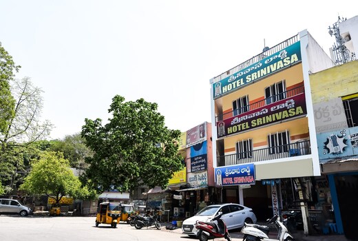 Hotel O Srinivasa Residency Lodge