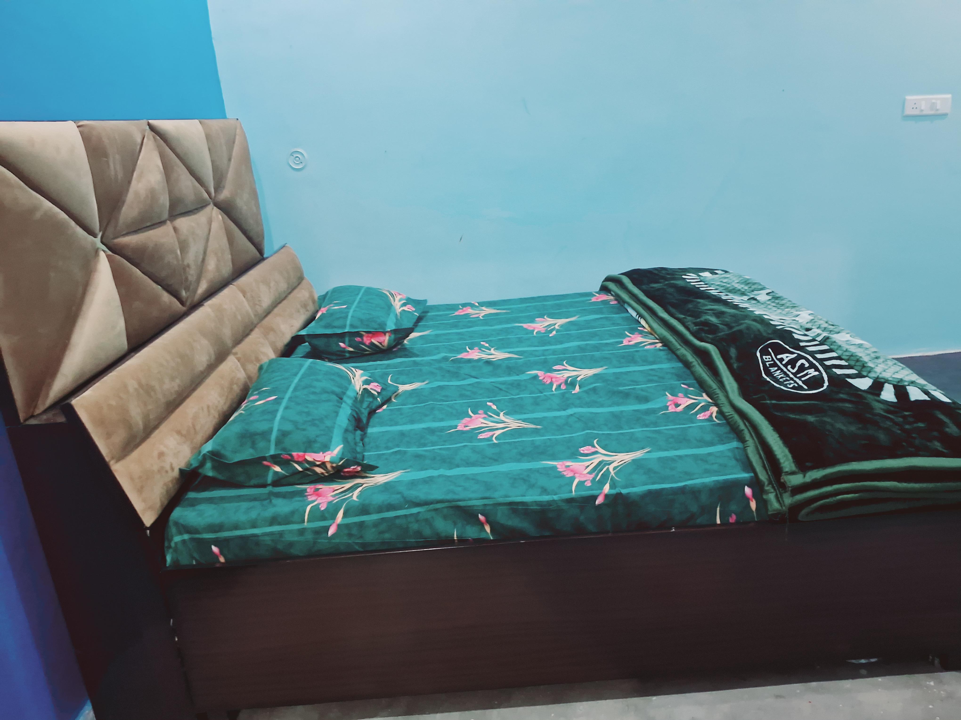 Room available for kumbh mela - Tap to explore photos