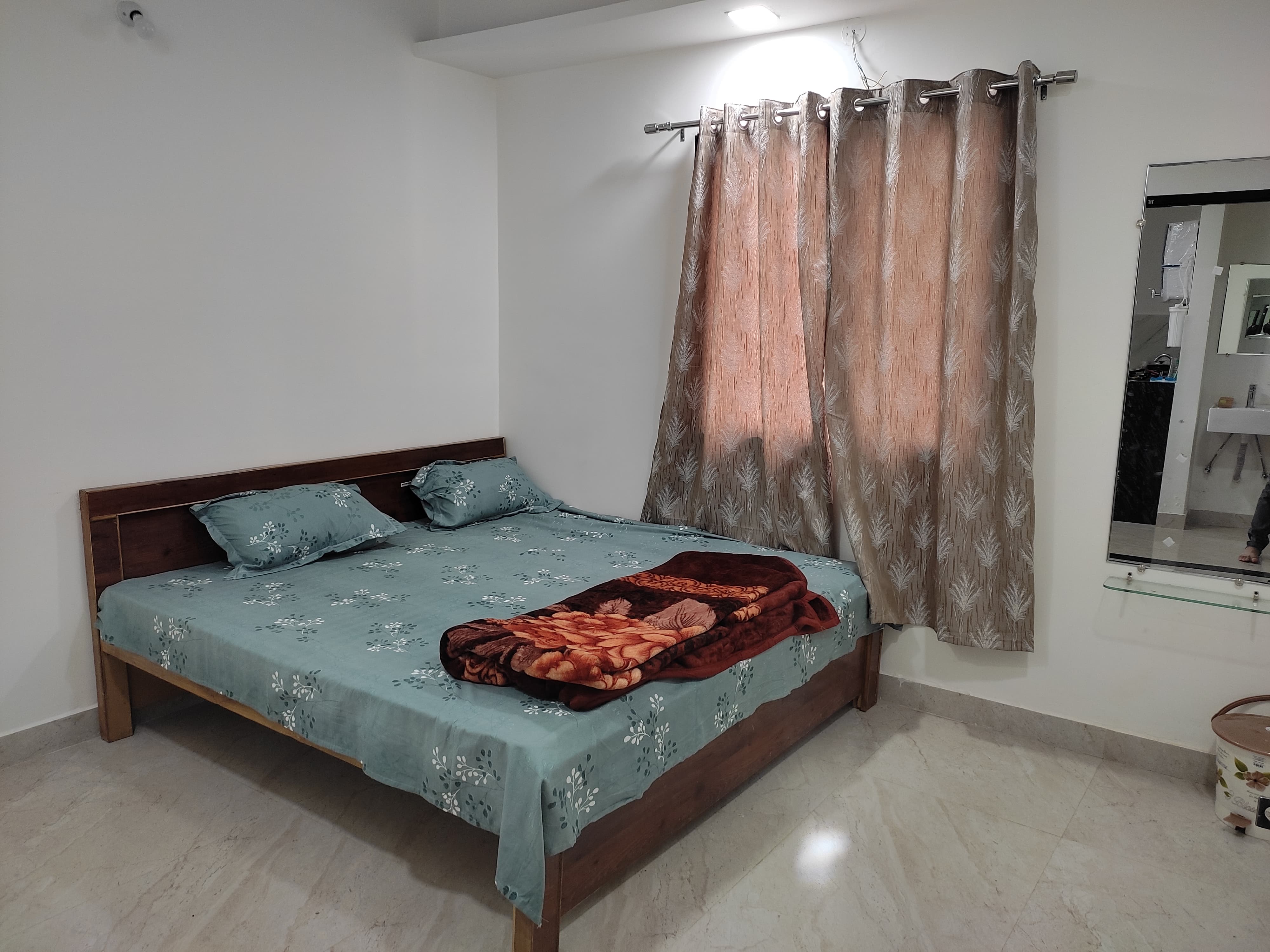 INAM GUEST HOUSE - Tap to explore photos