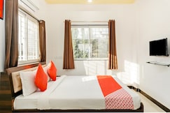 Hotel O White Castle Heritage, Pune