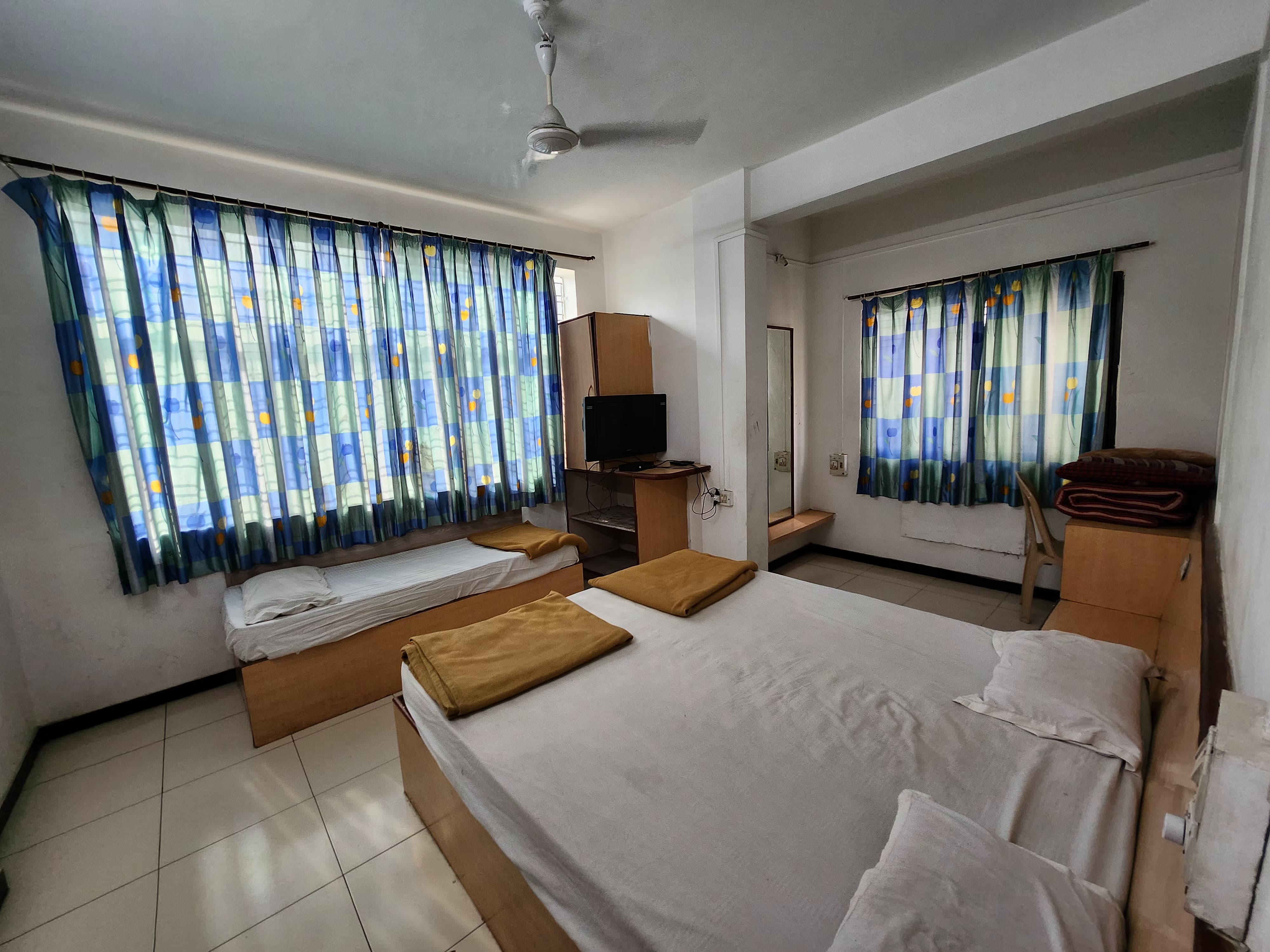 Hotel Rahi 4