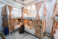 3 Raahi Hostel | Rooms & Dorms, Varanasi