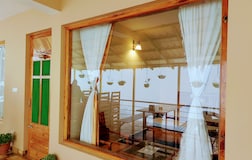 Luxury Mountain View with Balcony
