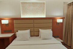 Hotel Heritage Grand, Thane