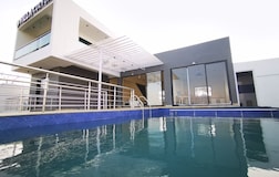 Swimming Pool 1