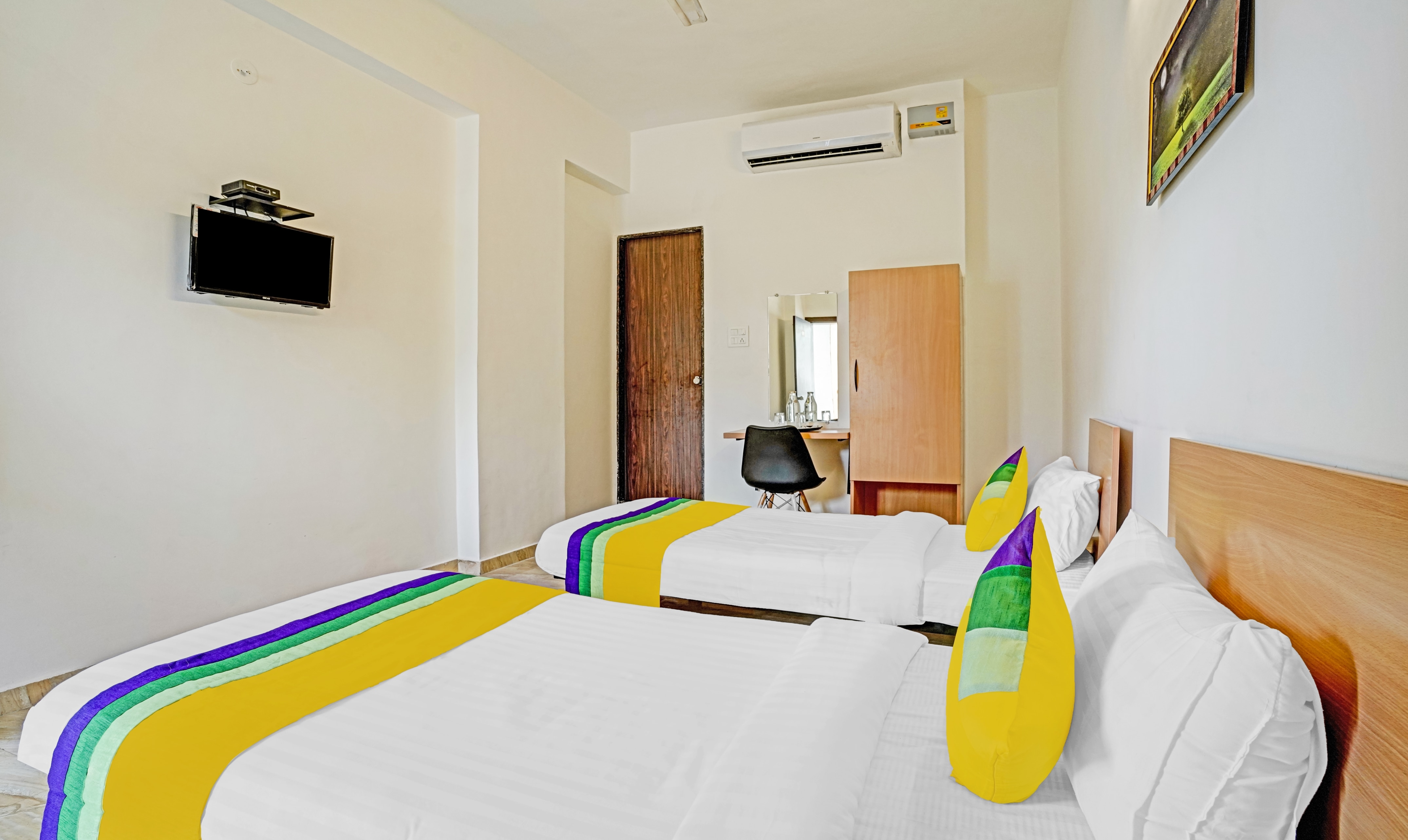 Itsy Hotels Flowers Park 4