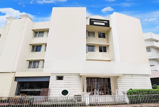 Super Townhouse Oak Vashi