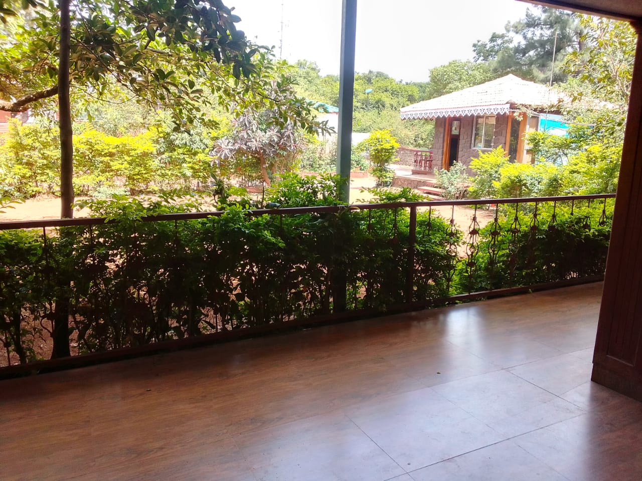 Gourish Resort(Pure Veg), Mahabaleshwar 5