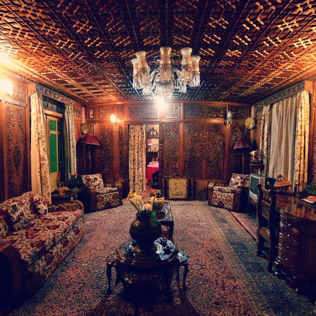 Houseboat Nanga Parbat - Tap to explore photos