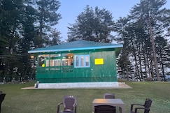 Dolphin Hut & Cafe, Patnitop