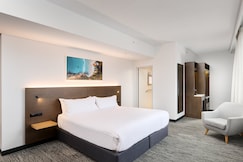 Holiday Inn WEST PERTH, Perth, Western Australia