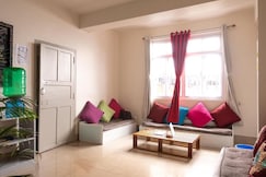 Tag Along Backpackers, Gangtok