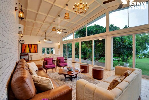 StayVista at Idyllic Farmhouse - A Glasshouse