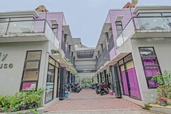Hotel O Family Guest House Syariah, Tulungagung