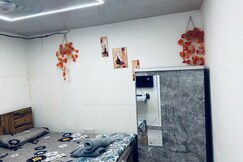 2 bedroom apt in Bandra, Mumbai