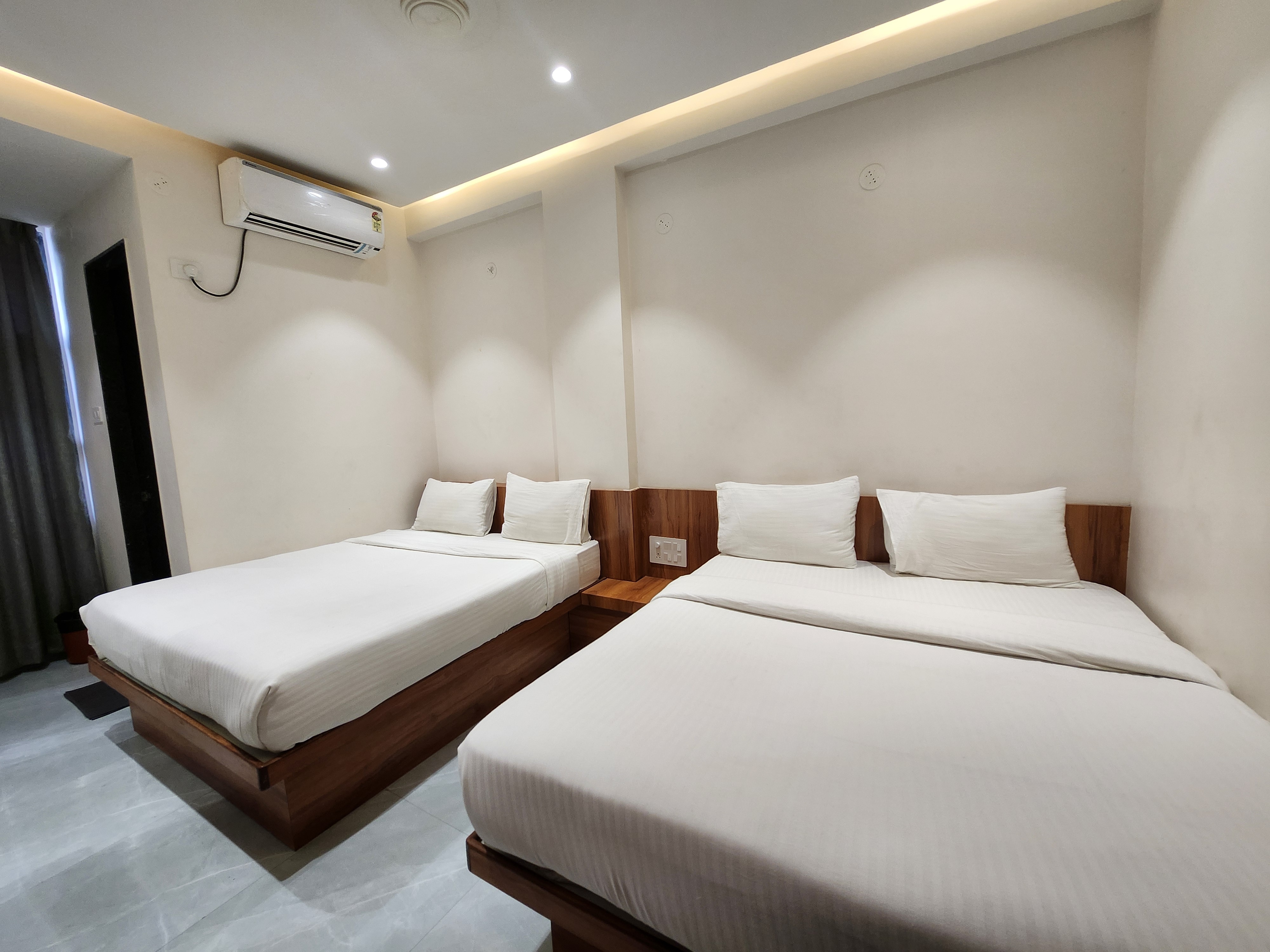 HOTEL RUDRAKSH 5