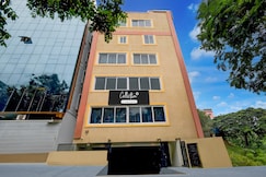Super Collection O Kakatiya Hills Formerly Shree Adithya Luxury Rooms, Hyderabad