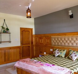 Double Room with Mountain View