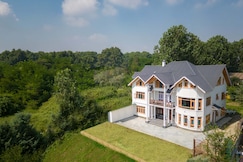 Buhayra Lakefront by VEO - Part of StayVista, Srinagar