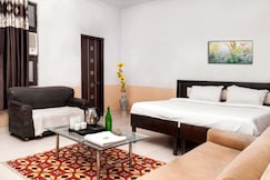 Hotel Sunrise Inn, Noida