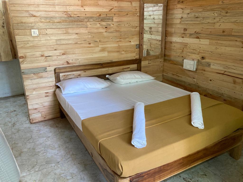 Mauli Wooden Homes & scuba Diving 2