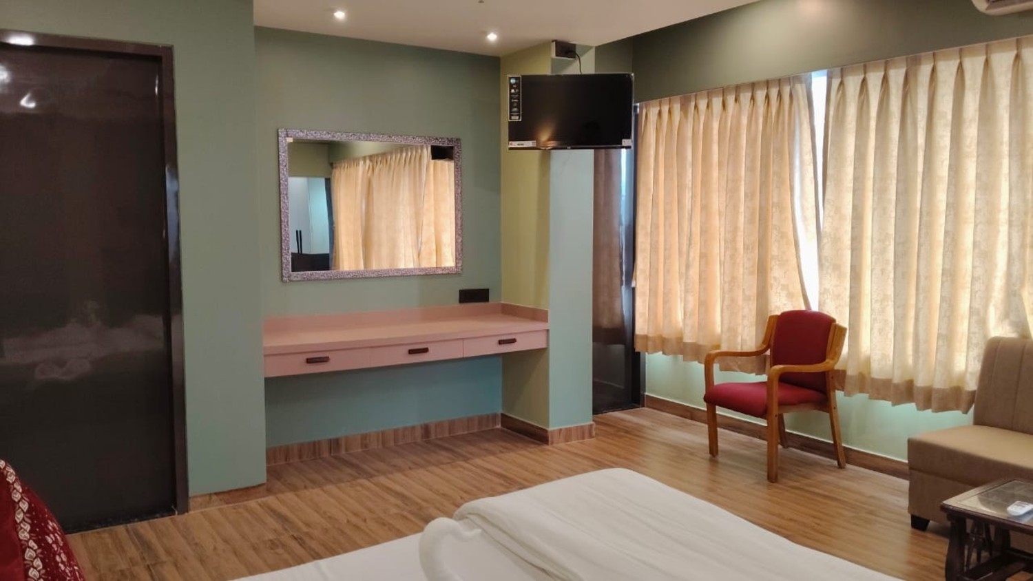 HOTEL RATNADURGA 5