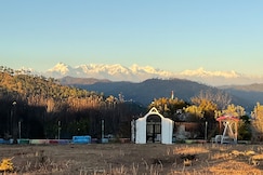 Green Pigeon Homestay and Cafe, Ranikhet