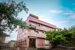 Hotel RR 62 - Jaipur City Centre Hotel, Jaipur