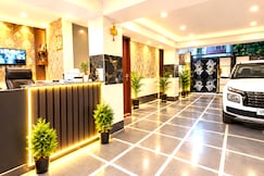 Hotel University || Near ISBT Kashmiri Gate, Noida