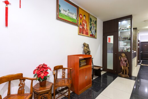 Oyo 728 Tai Pan Hotel Standard Kuching Price Address Reviews