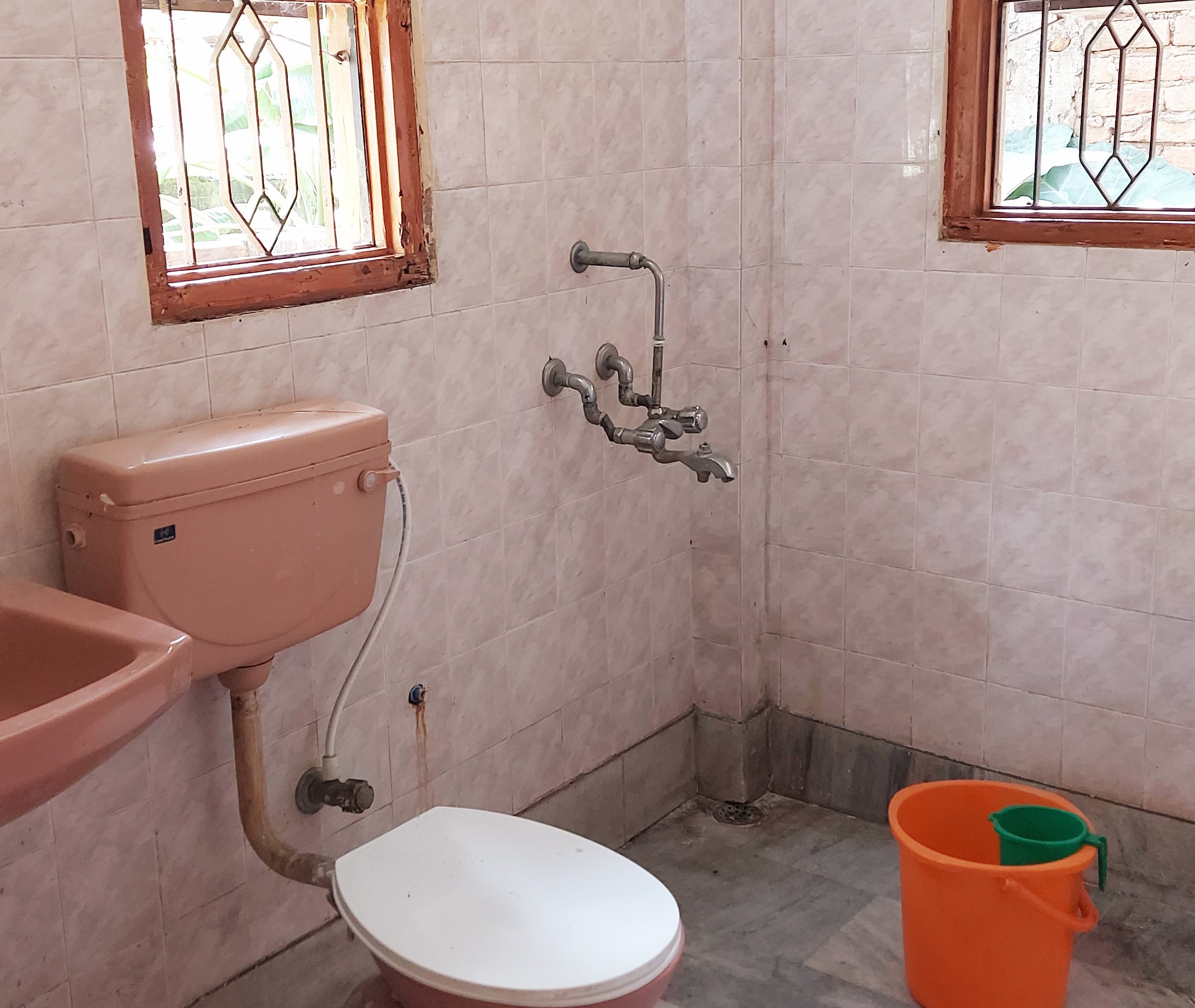 Alohi Homestay - Tap to explore photos