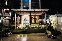 Flickerz Inn, Srinagar