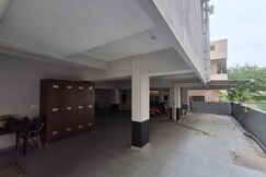 Chippy Service Apartments 544, Chennai