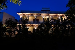 Hotel Sunbird | Rooms & Restaurant