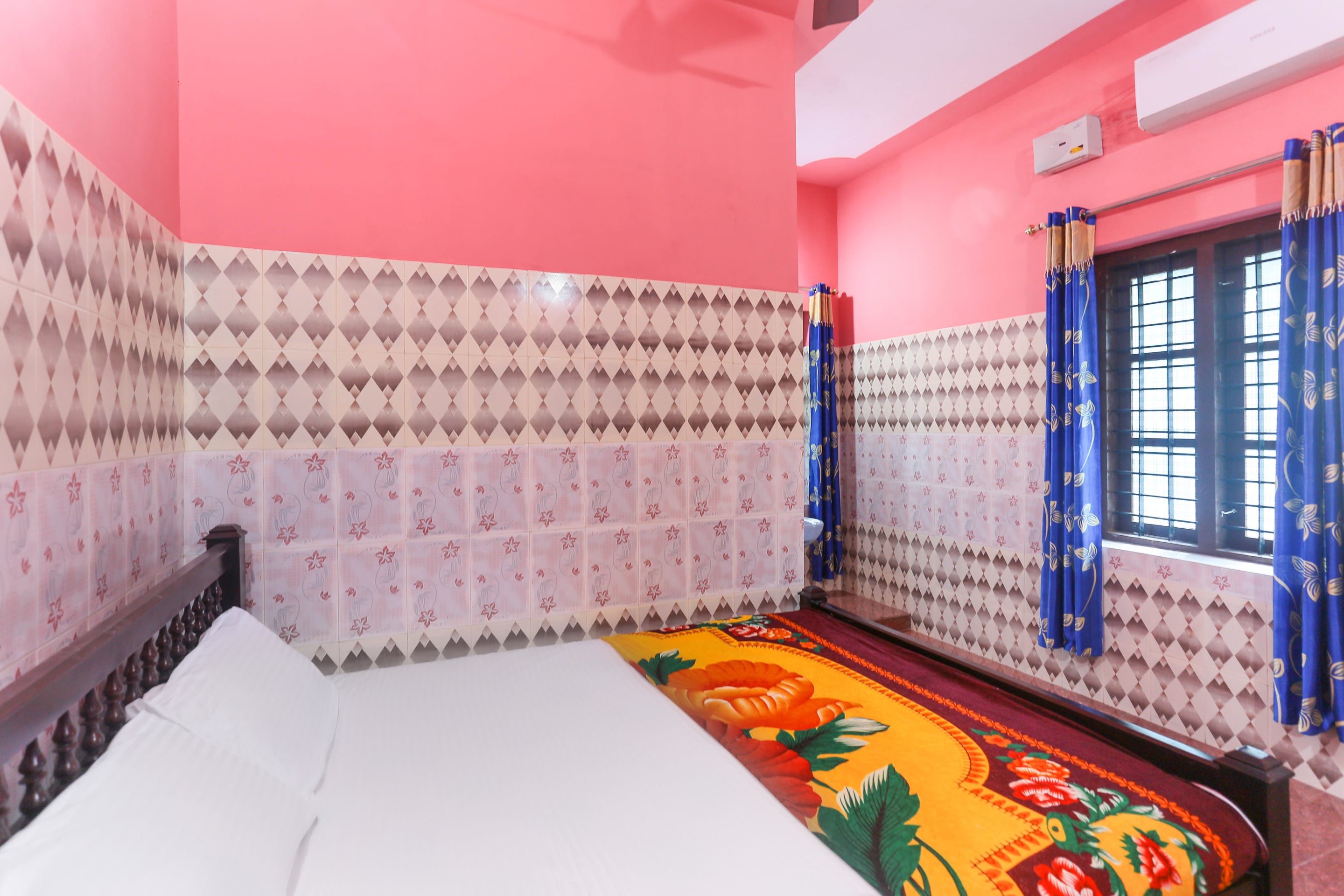 Hotel O Sree Bhadra Tourist Home - Tap to explore photos