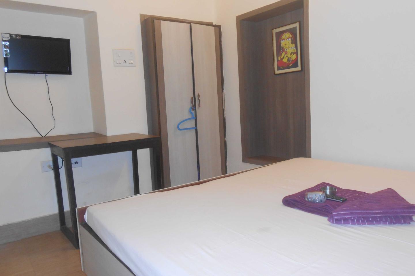 Hotel Anandamela - Tap to explore photos