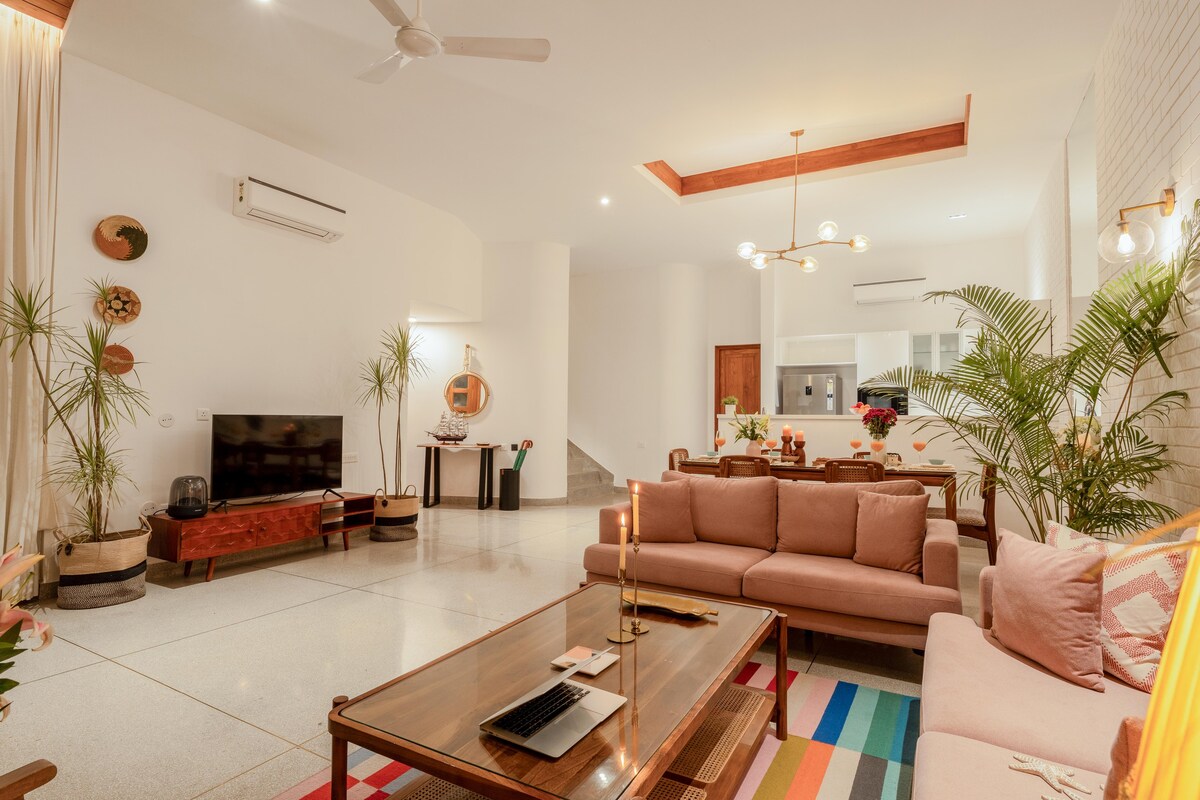 Staymaster Villa Asana 3 BR Pool Villa Assagao - Tap to explore photos