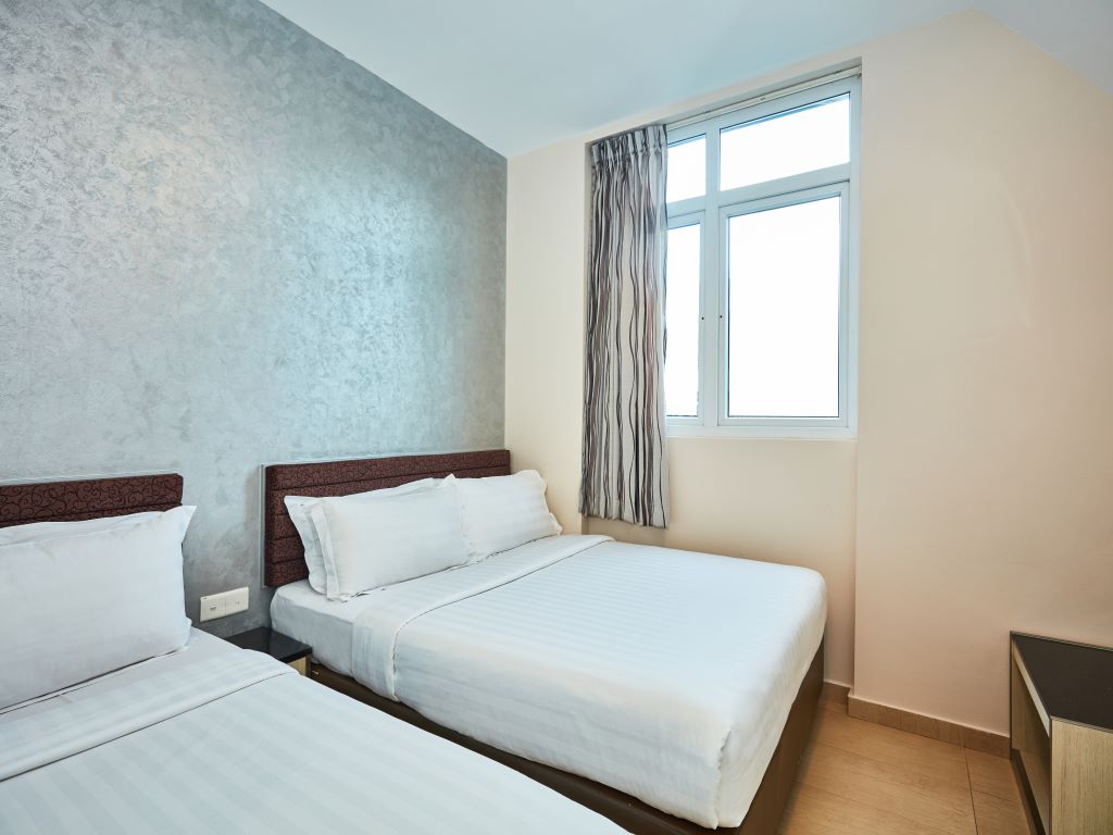 ibis budget Singapore Mount Faber - Tap to explore photos