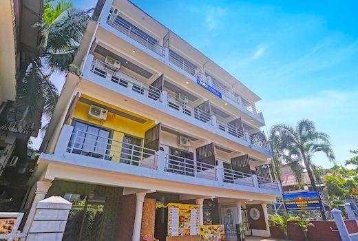 FabHotel Golden Horizon - Nr Morjim Beach